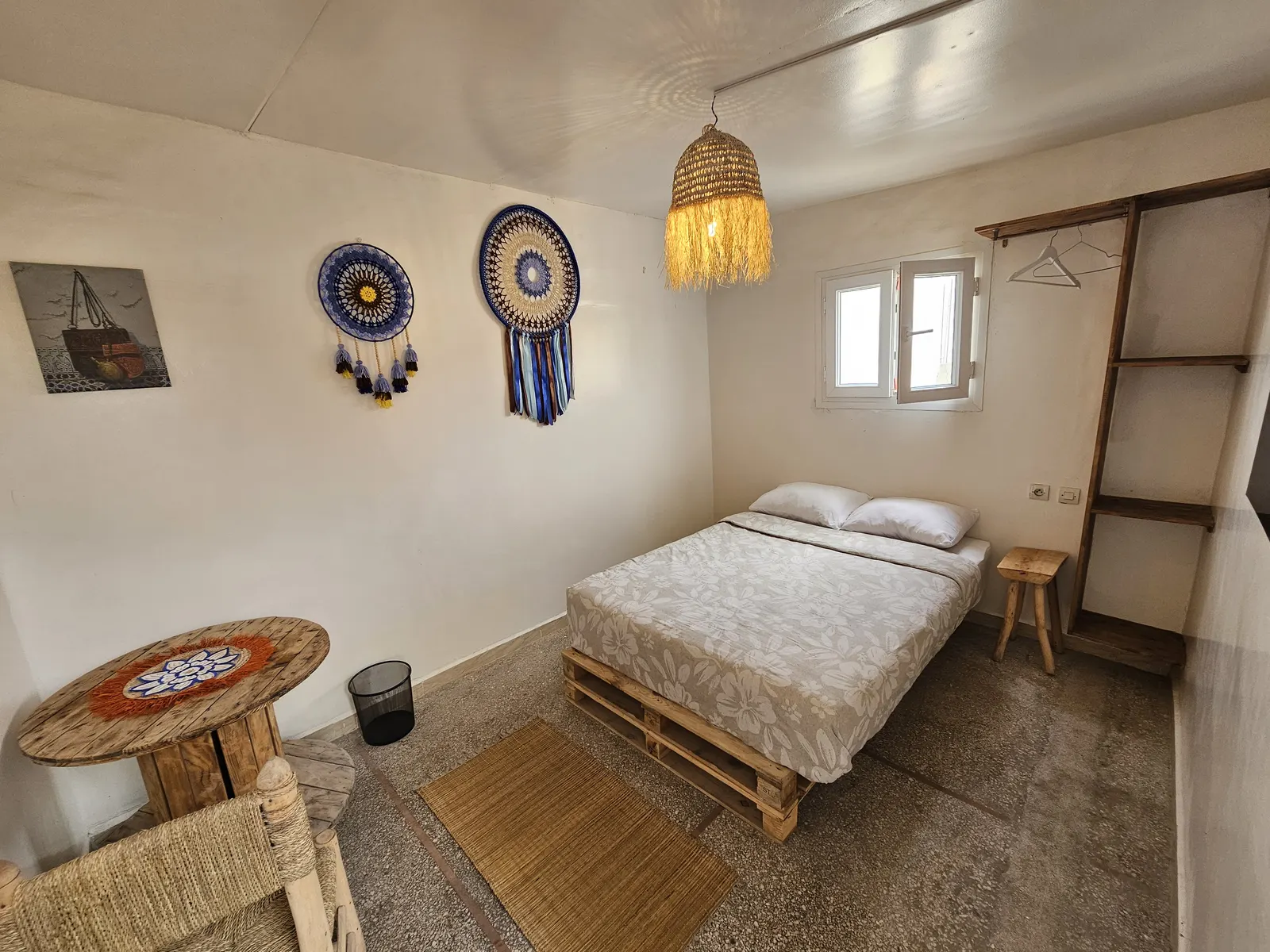 Economy Twin Room at Jurassic Surf House