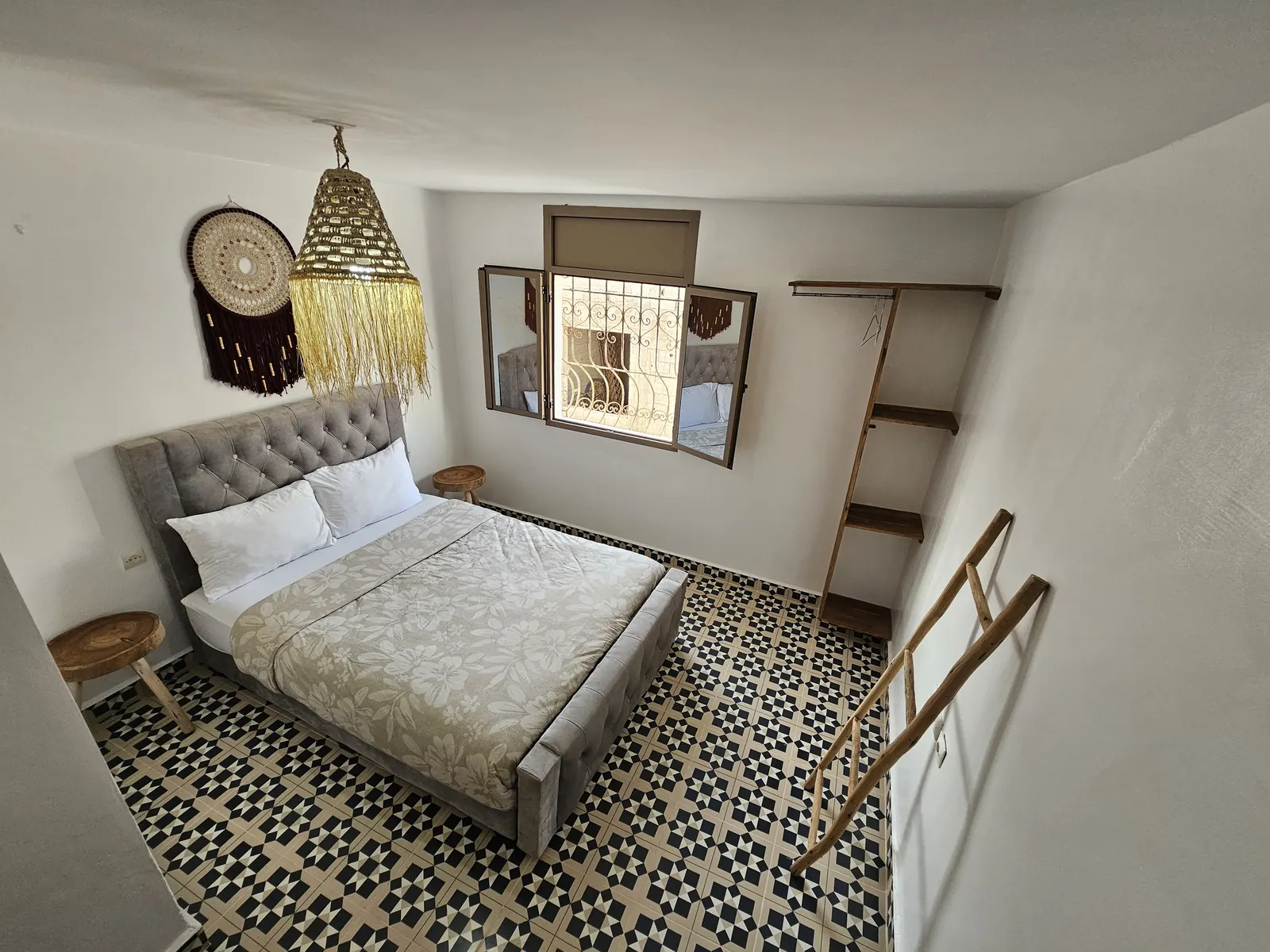Deluxe Double Room view 5